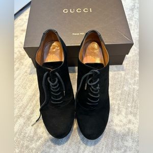 **AUTHENTIC** GUCCI LACE-UP PLATFORM BOOTIES